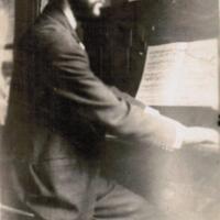 Felisberto al piano.jpg