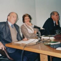 Junto a Juan Francisco Costa y Heber Raviolo, en la presentación de Por costumbre (1995)